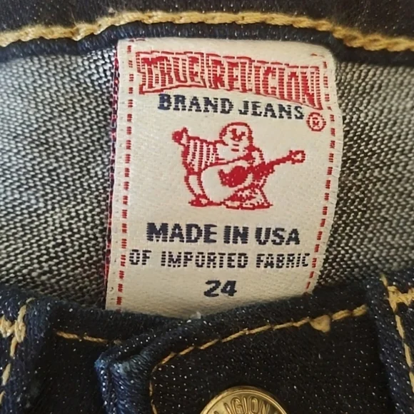 New True Religion Dark Wash Jeans With Gold Detailing 33" Inseam - Picture 4 of 6